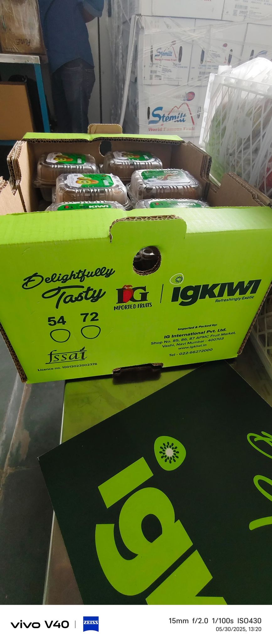Kiwi Gold 3 Piece Per Punnet 18 Punnet Per Box, 54 Pieces Square I GET