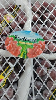 Grapes Red Globe China 6.5 KG Frutanza