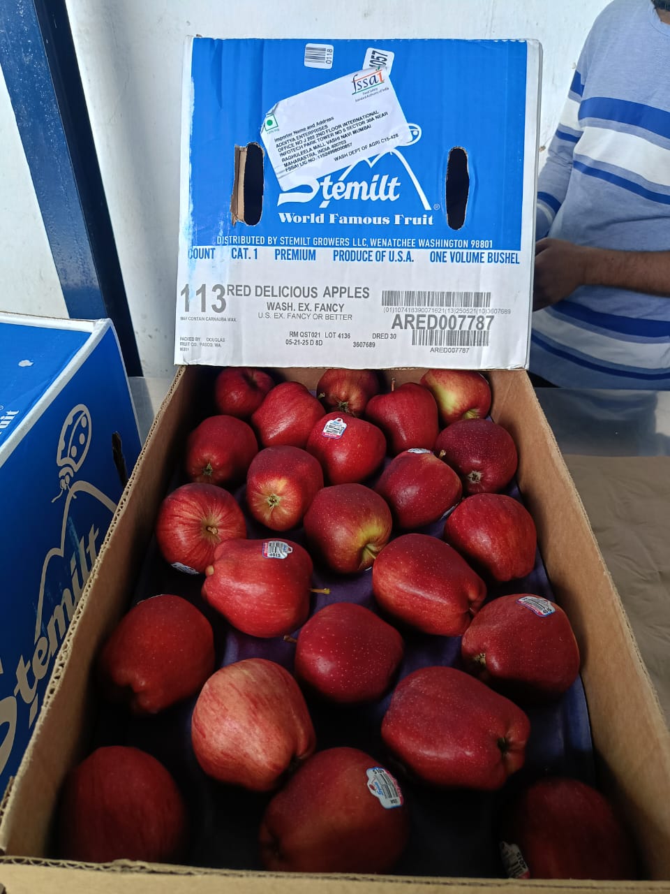 Apple RD USA 18 Kg 125 Count Stemilt