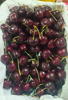 चेरी USA 2.5 KG  9.5 R