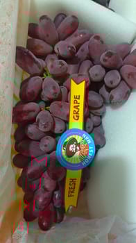 Grapes China Crimson 5.0 Kg ( Honest Man) Seedless